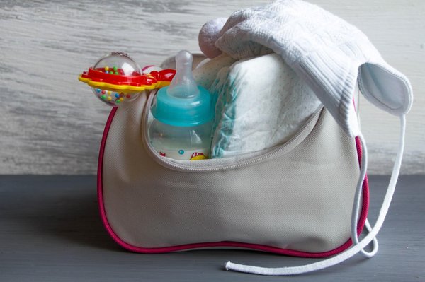 Sac banane à langer : le cadeau de naissance idéal